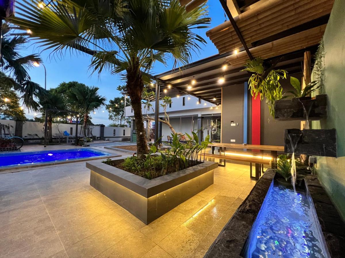 The Uniique Haus - Johor 1St Staycation Water Dining Experience Johor Bahru Luaran gambar